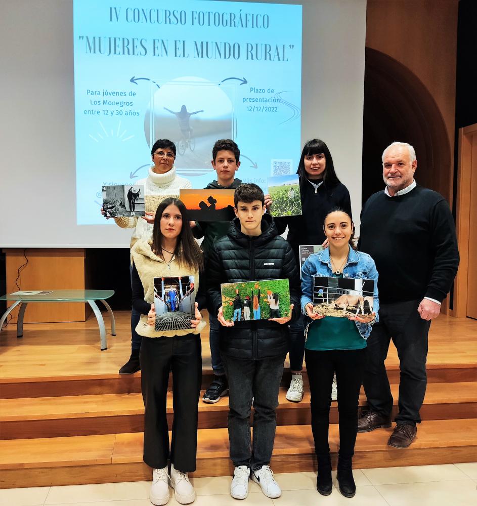Imagen Entregados los premios del IV Concurso de fotografía “Mujer Rural”, que convoca la Comarca de Los Monegros, dirigido a la juventud del territorio